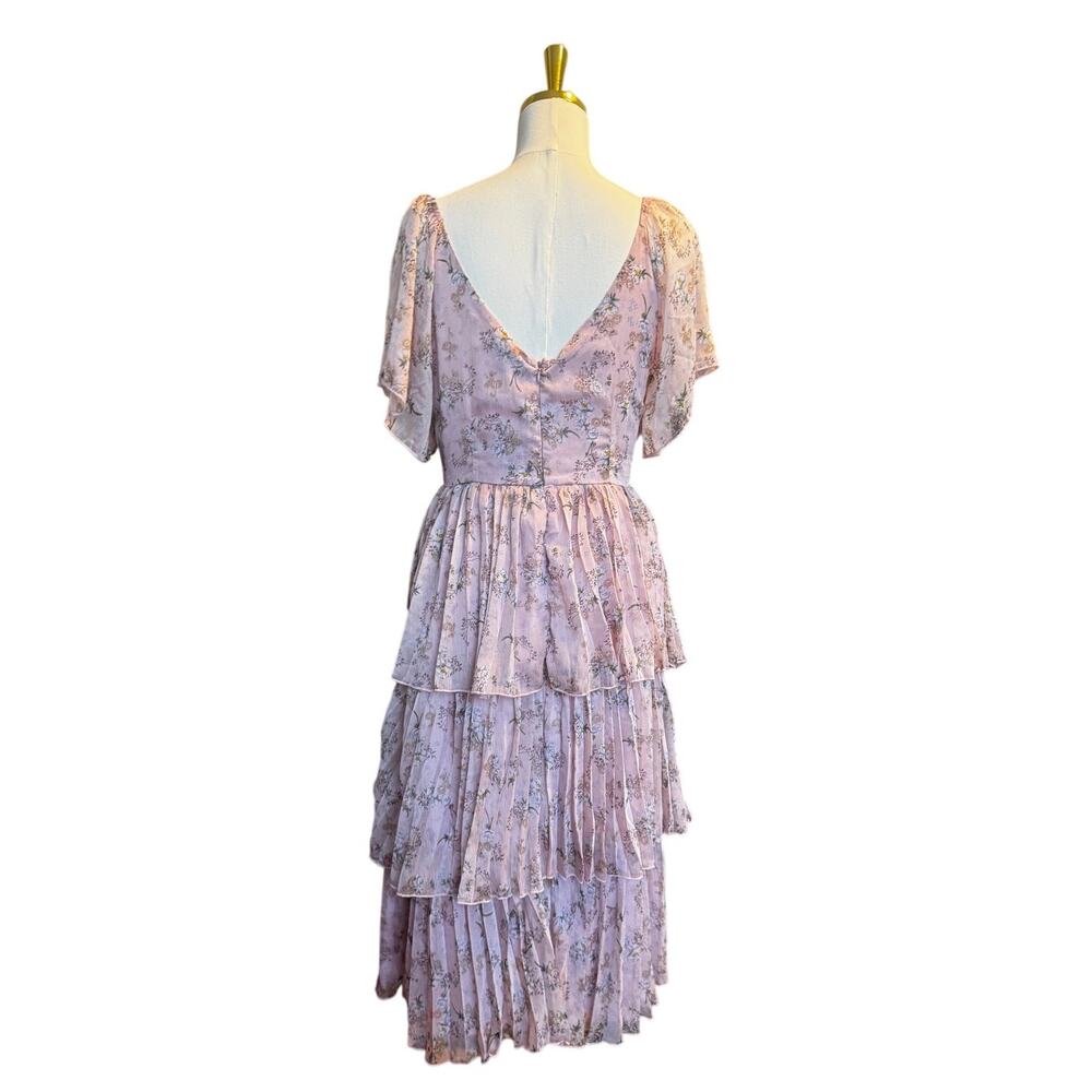 NWT Lulus Gentle Charm Mauve Floral Print Pleated Tiered Midi Dress Size M - Picture 4 of 6
